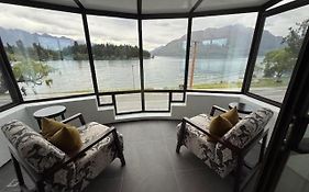 Queenstown House Lakeside